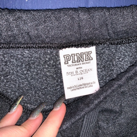 VS Pink Minnesota Gophers cropped sweats. - Picture 4 of 4